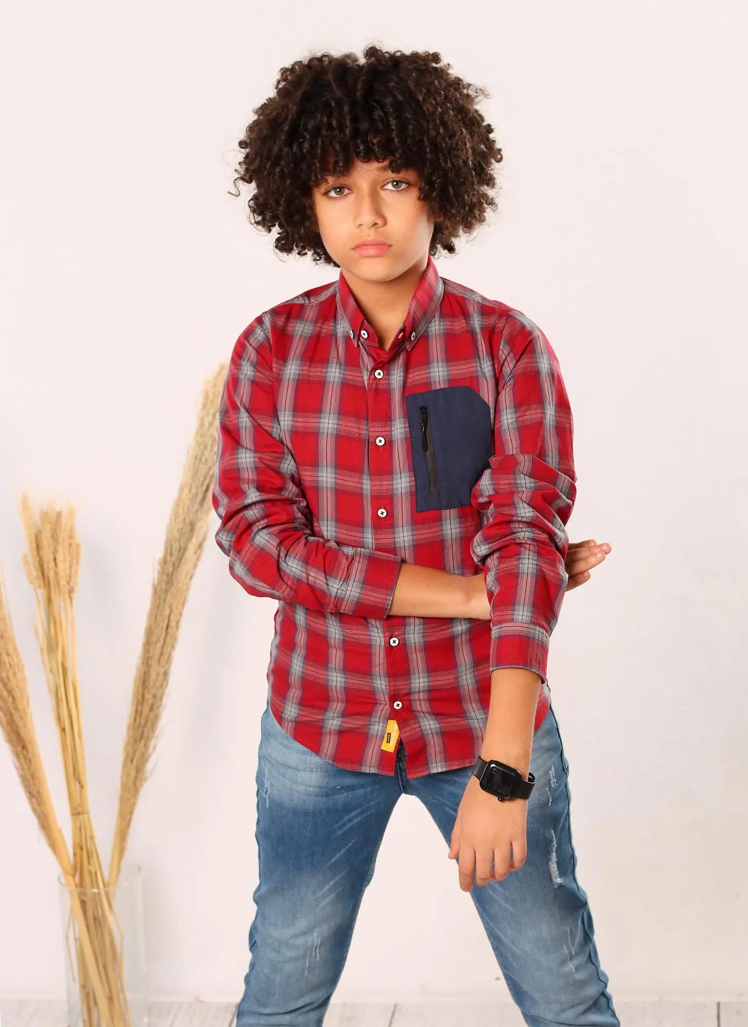 احمر