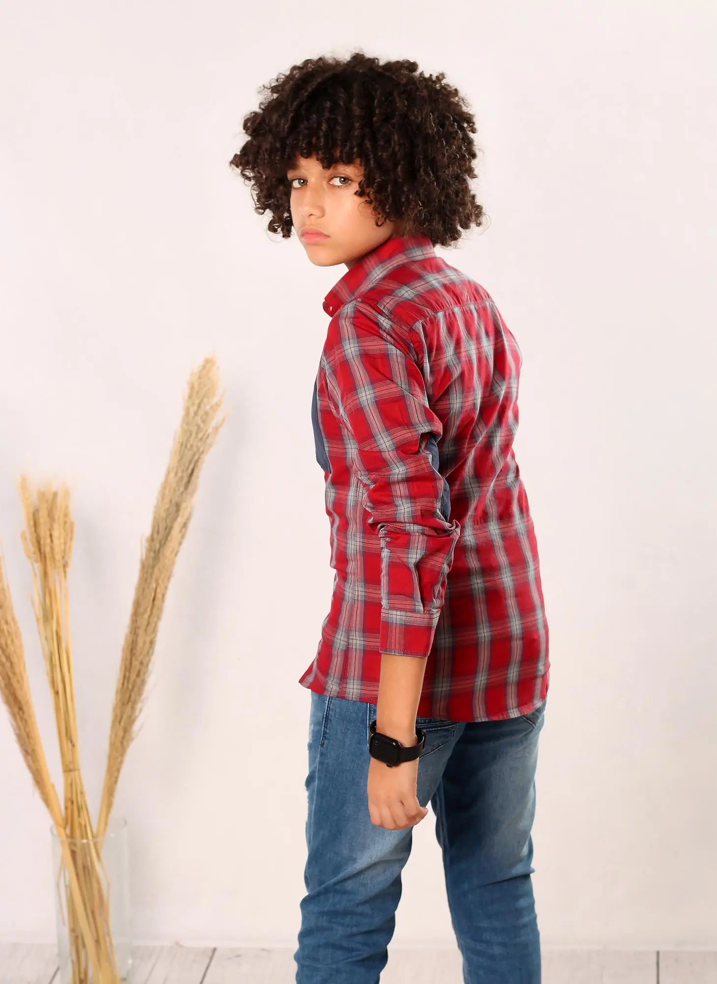 احمر